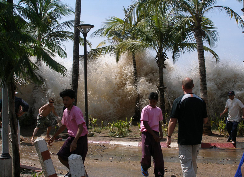 2004-tsunami_publdom_davidrydewik